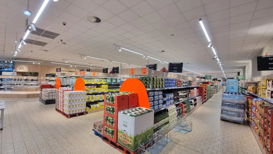 Corredor de loja Lidl